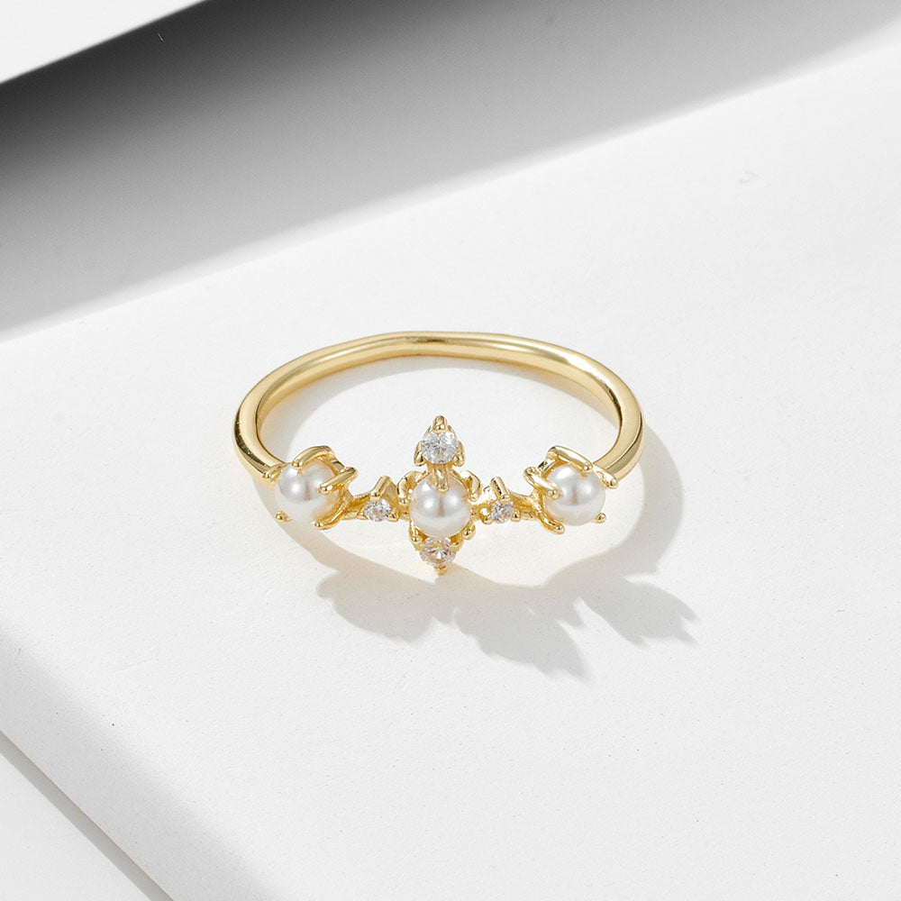 Elegant Prong Setting Pearl Ring