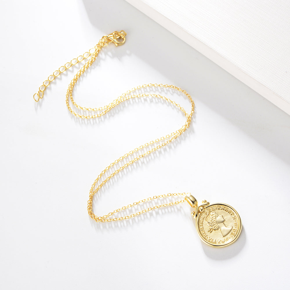 Gold Plating Exquisite Woman Portrait Queen Coin Necklace