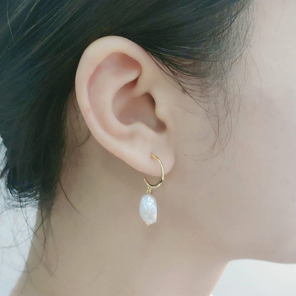 Simple 925 Silver 14K Gold Plated Pearl Earrings