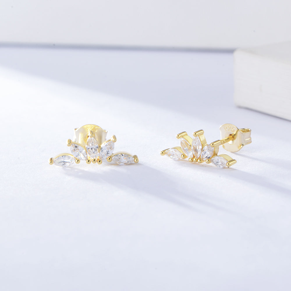 Claw Setting White CZ Cubic Zircon Flower Leaf Stud Earings