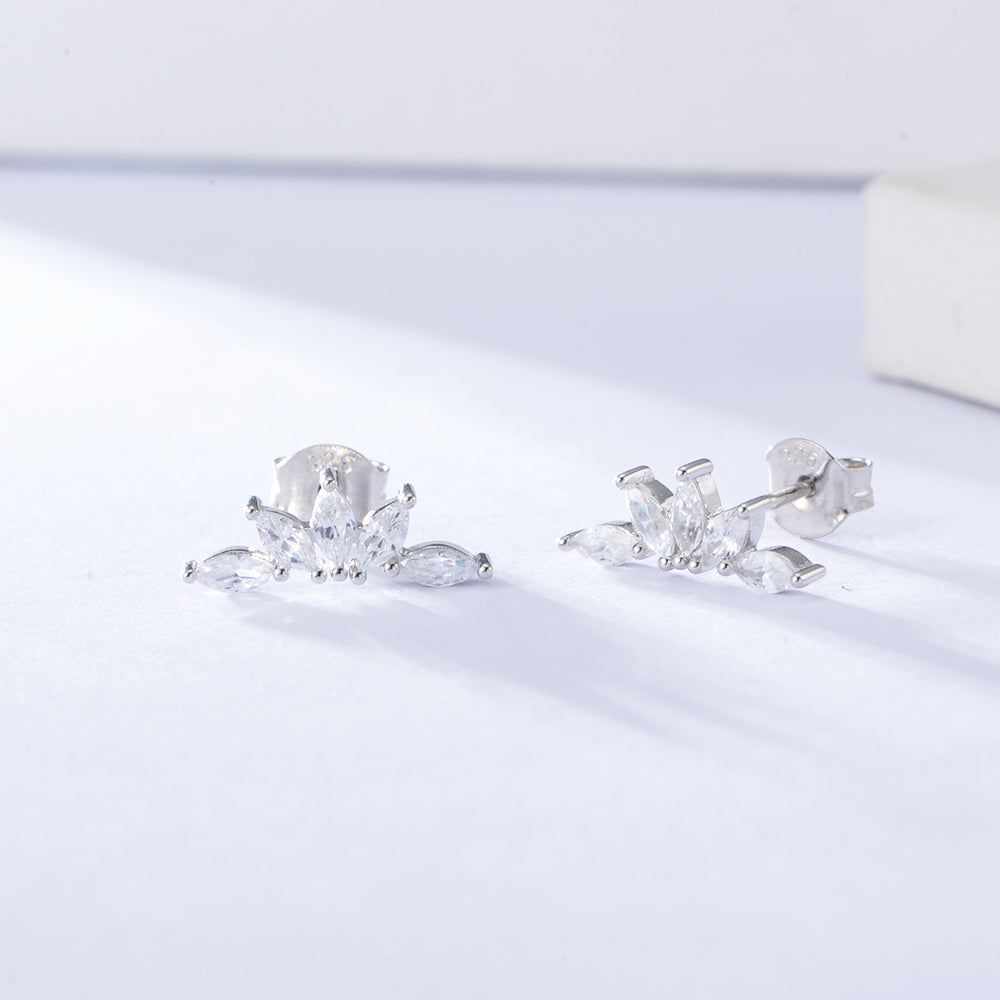 Claw Setting White CZ Cubic Zircon Flower Leaf Stud Earings