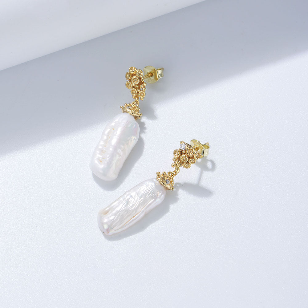 Luxury Irregular Flower Jewelry Baroque Pearl Stud Earrings