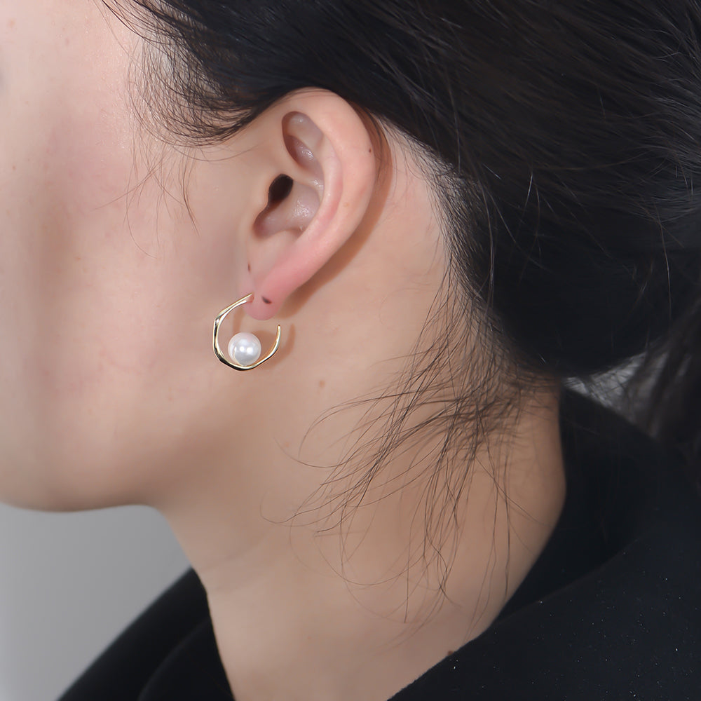 Fashion Luxury  C-Shape Round Mother of Pearl Earrings