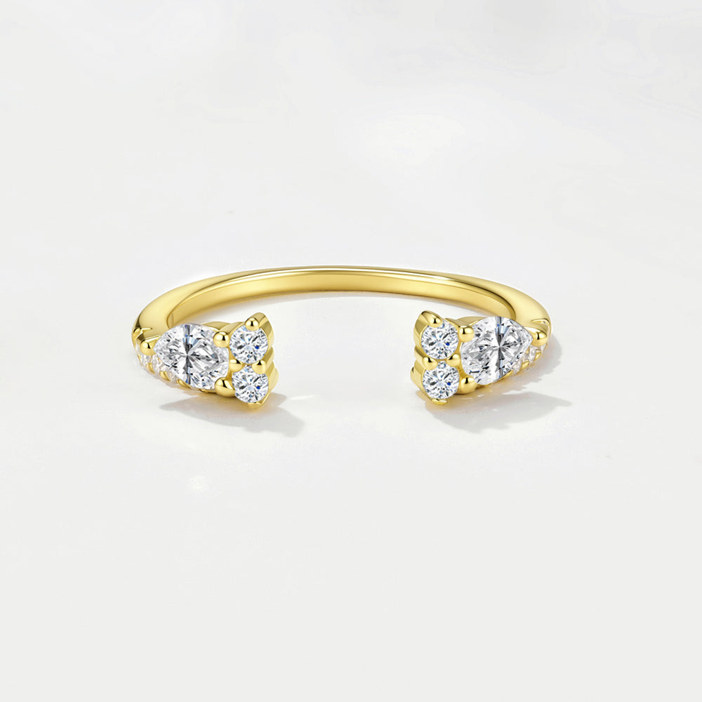 Polished Smooth Band Four-Prong Oval Cut Solitaire Moissanite Ring Set