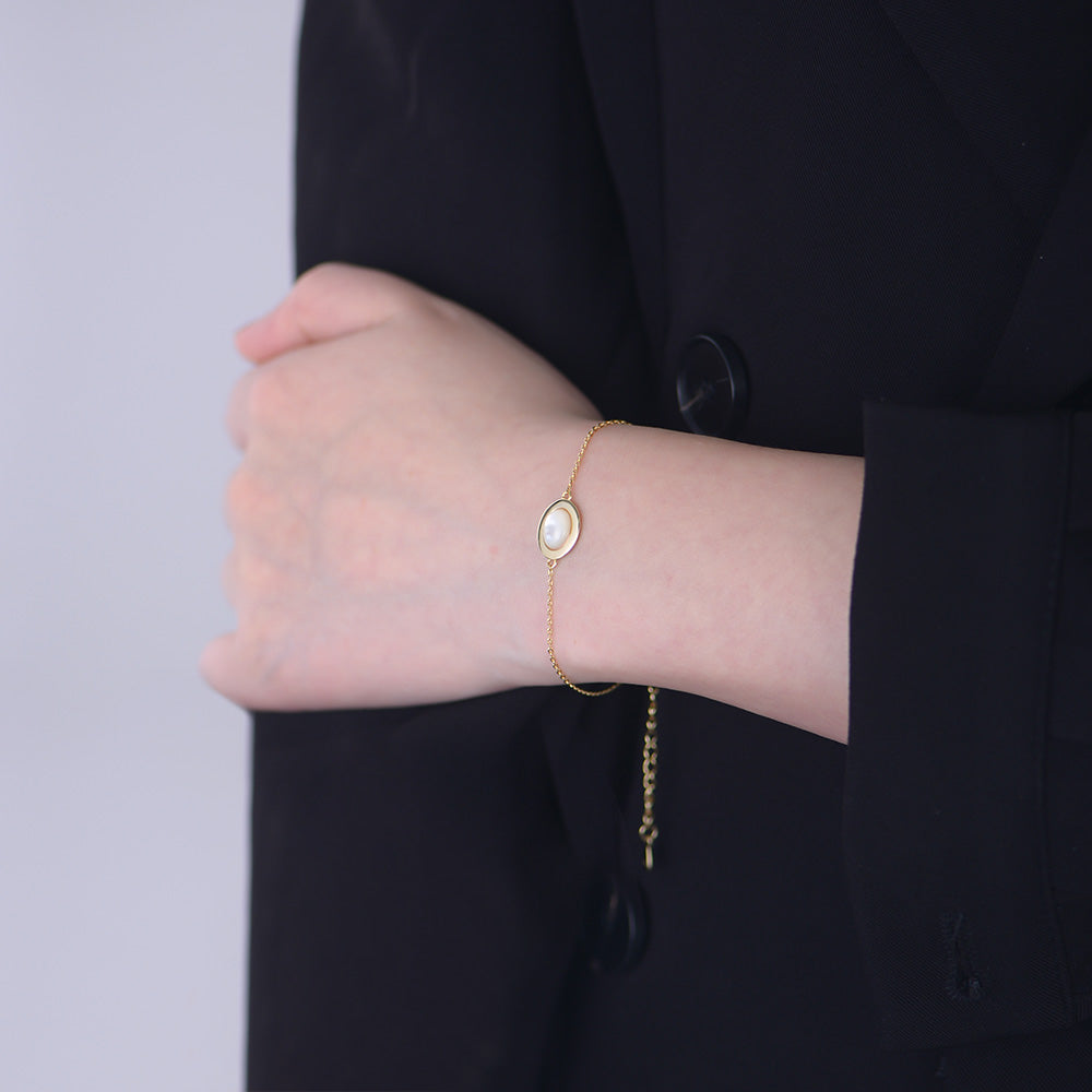 High Quality Adjustable Dainty Oval Pearl Shell Bracelet