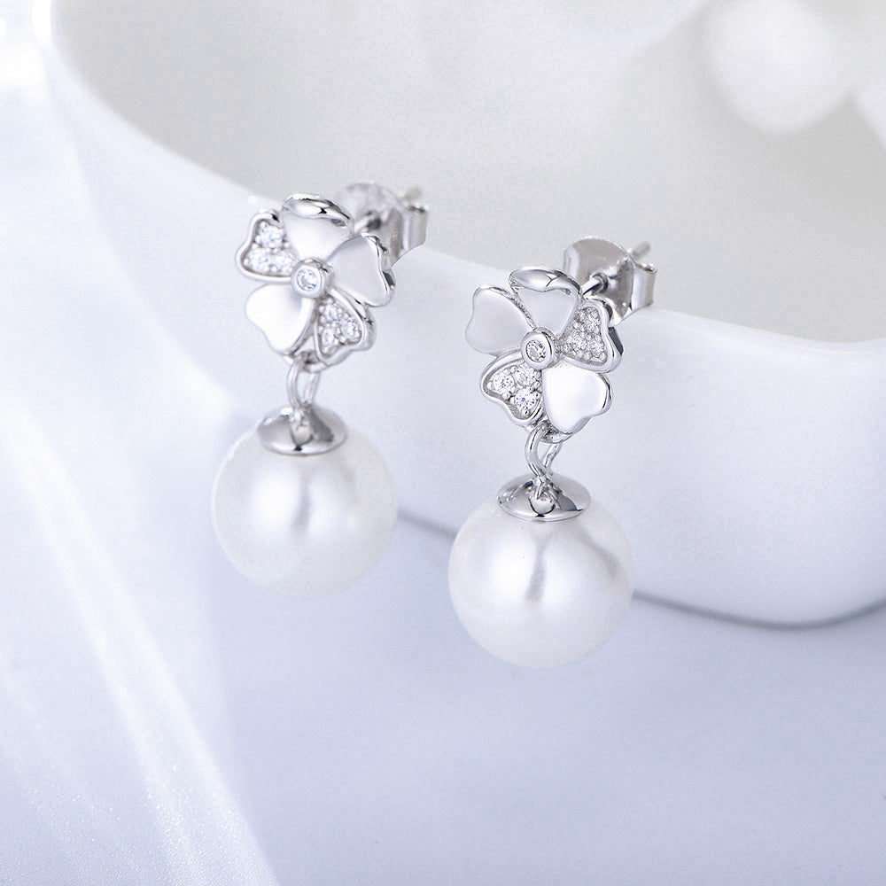 High Quality  White Cubic Zirconia Flower Pearl Stud Earring
