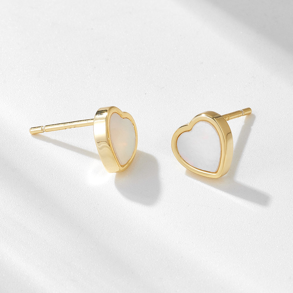 Classic Fashion Heart Pearl Shell Charm Stud Earrings