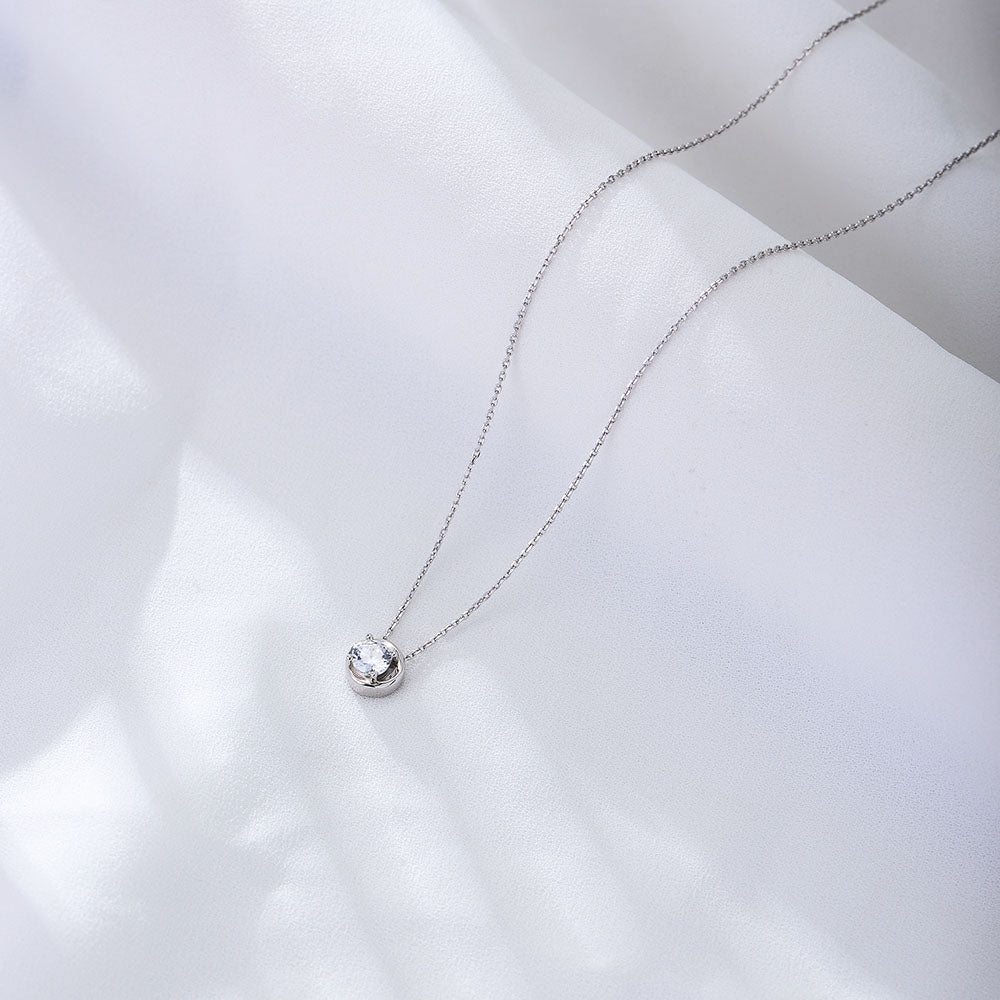 Prong Setting Solitaire Round CZ Zircon Necklace Fine Jewellery
