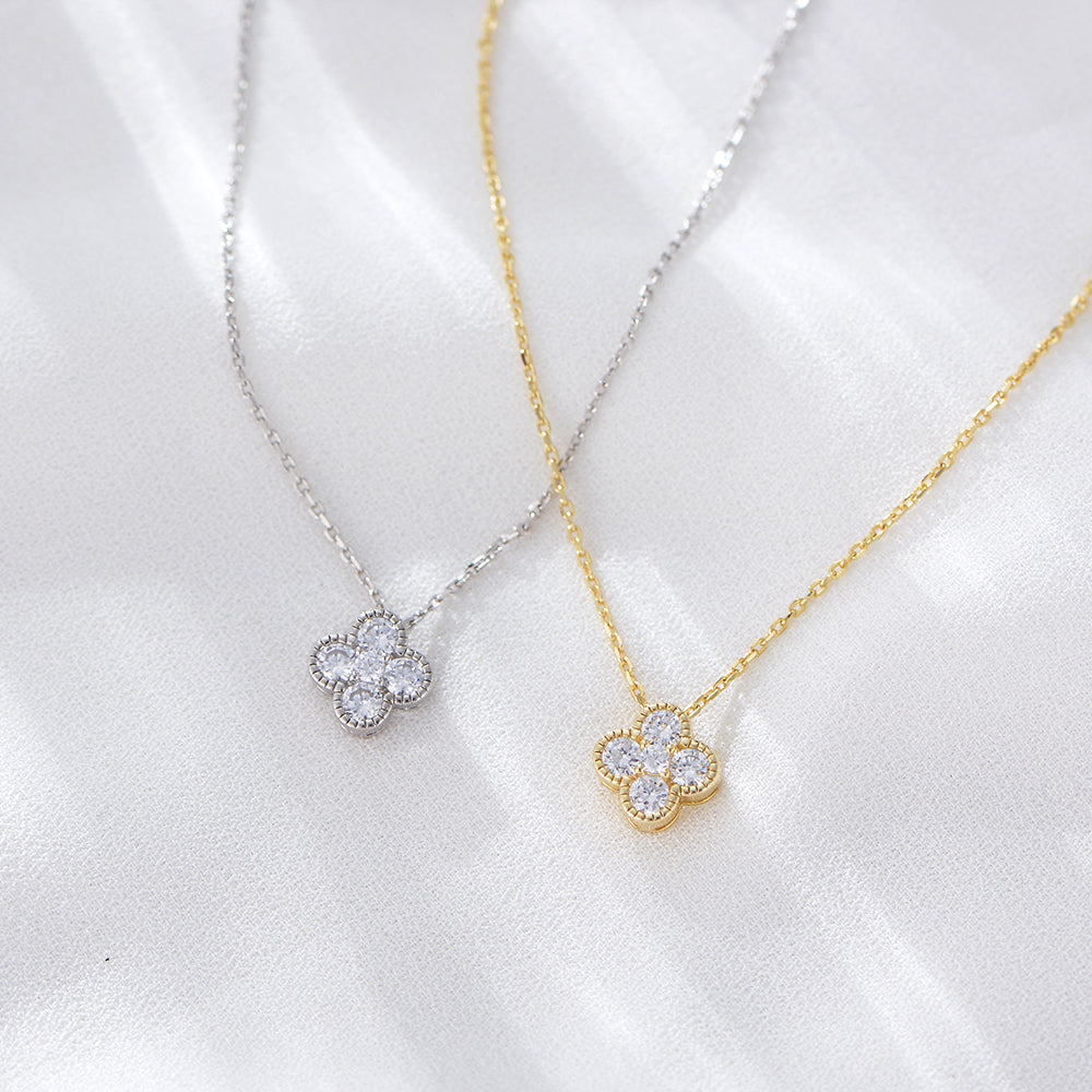 Classic Zircon Delicate  Four Leaf Clover Necklaces