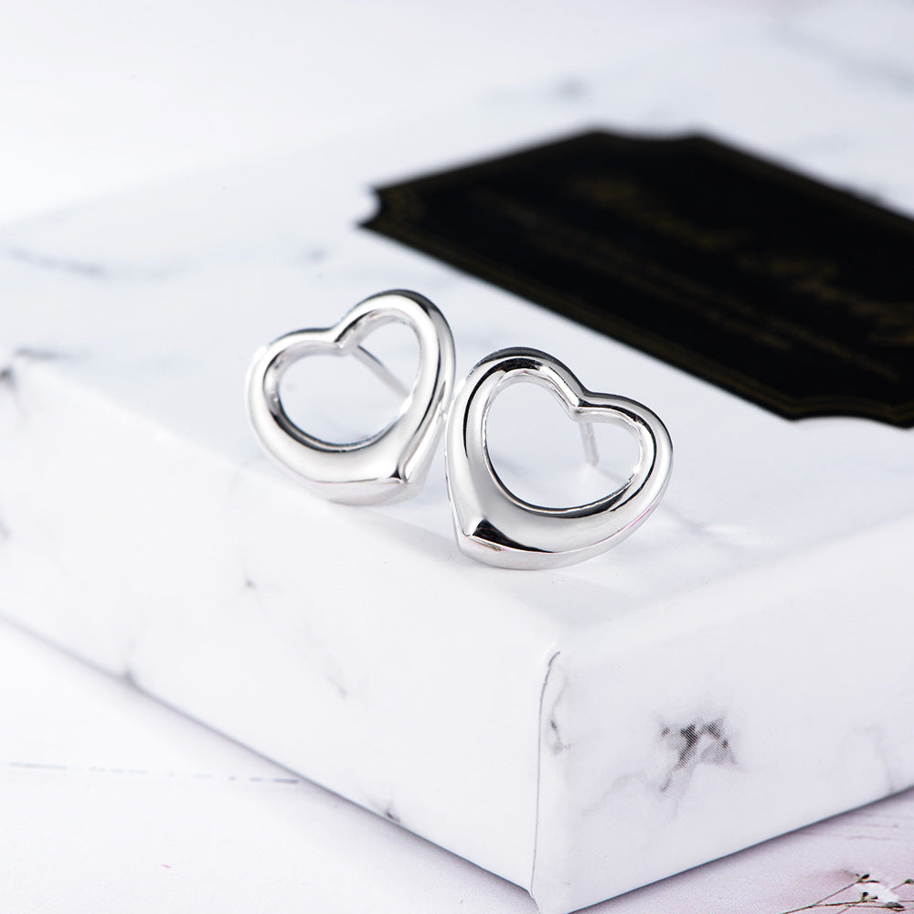 Elegant Stylish Heart Shape Stud Earrings Women