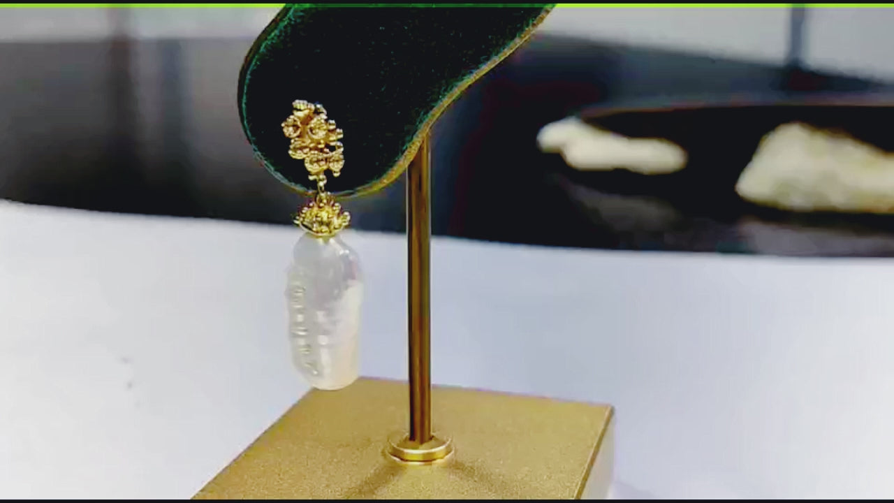 Luxury Irregular Flower Jewelry Baroque Pearl Stud Earrings