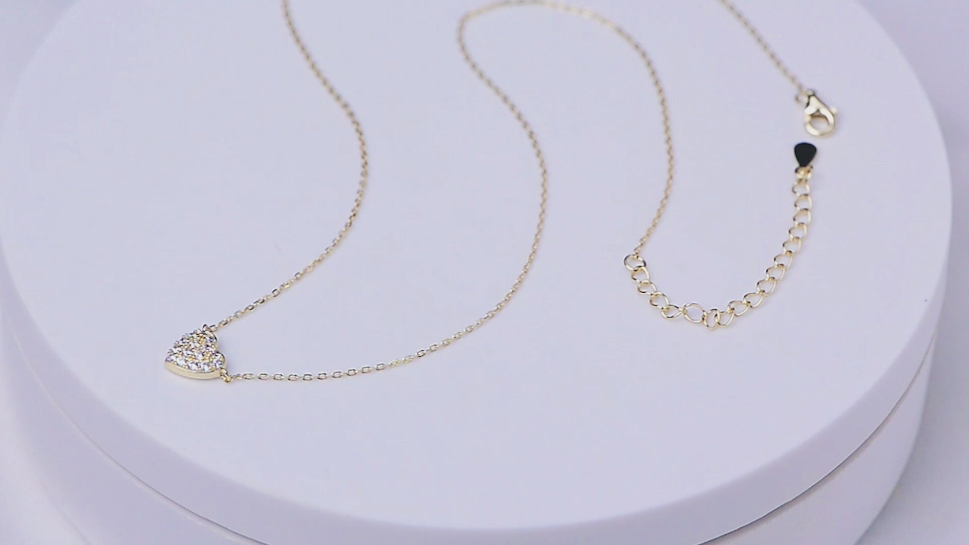 Delicate  Zirconia Diamond Heart Pendant Necklace