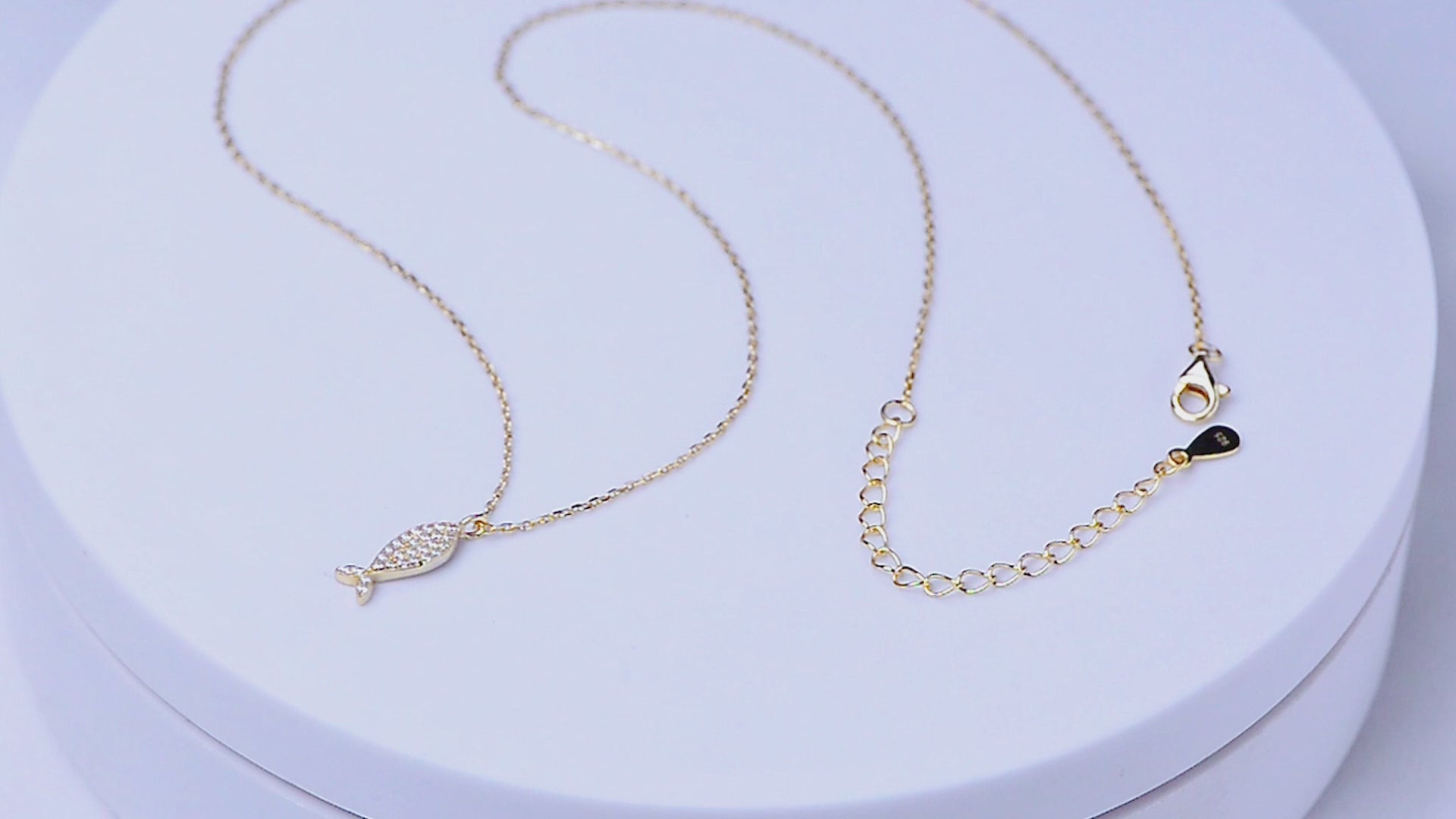 Pave Shiny Zircon Sea Fish Clavicle Pendant Necklace